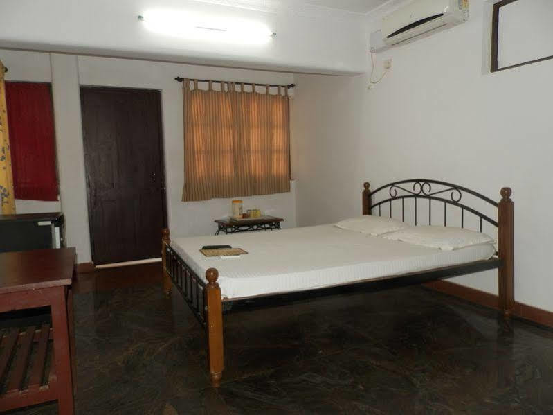Hotel Germany Calangute Ngoại thất bức ảnh